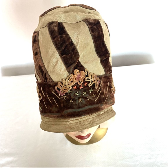 Vintage 1920’s Cloche Hat - Picture 6 of 12